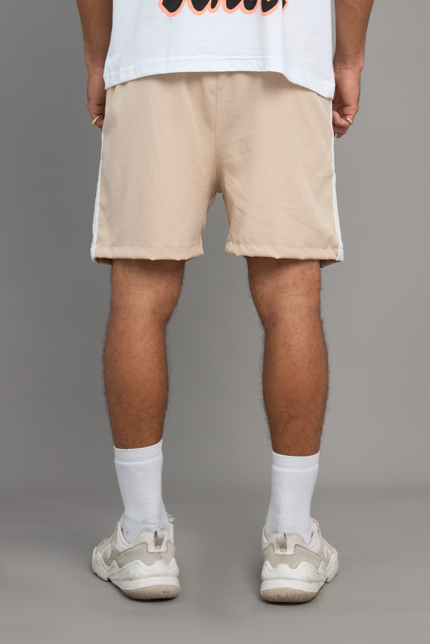 SHORT LINEAL BEIGE