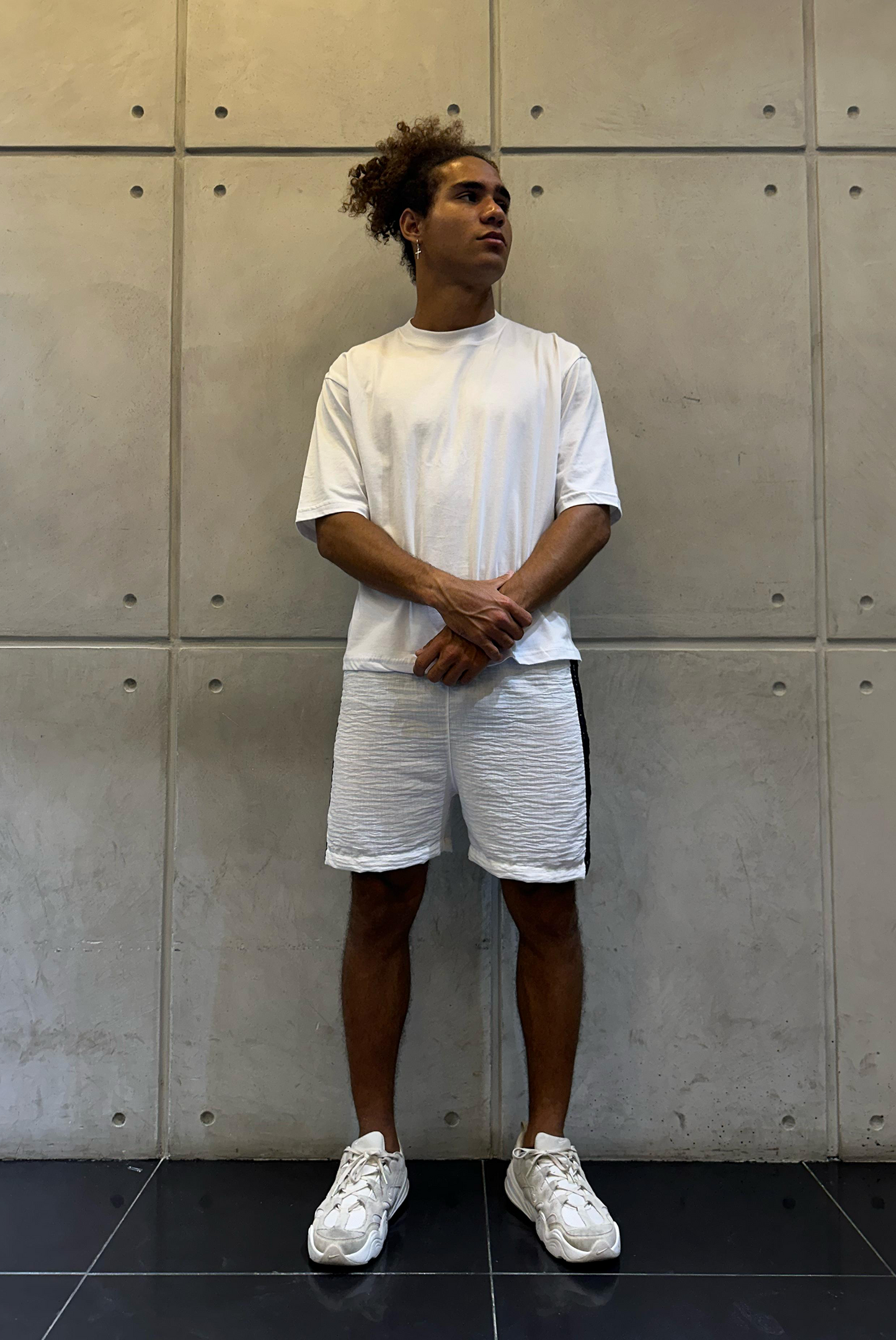 SHORT LINEAL WHITE