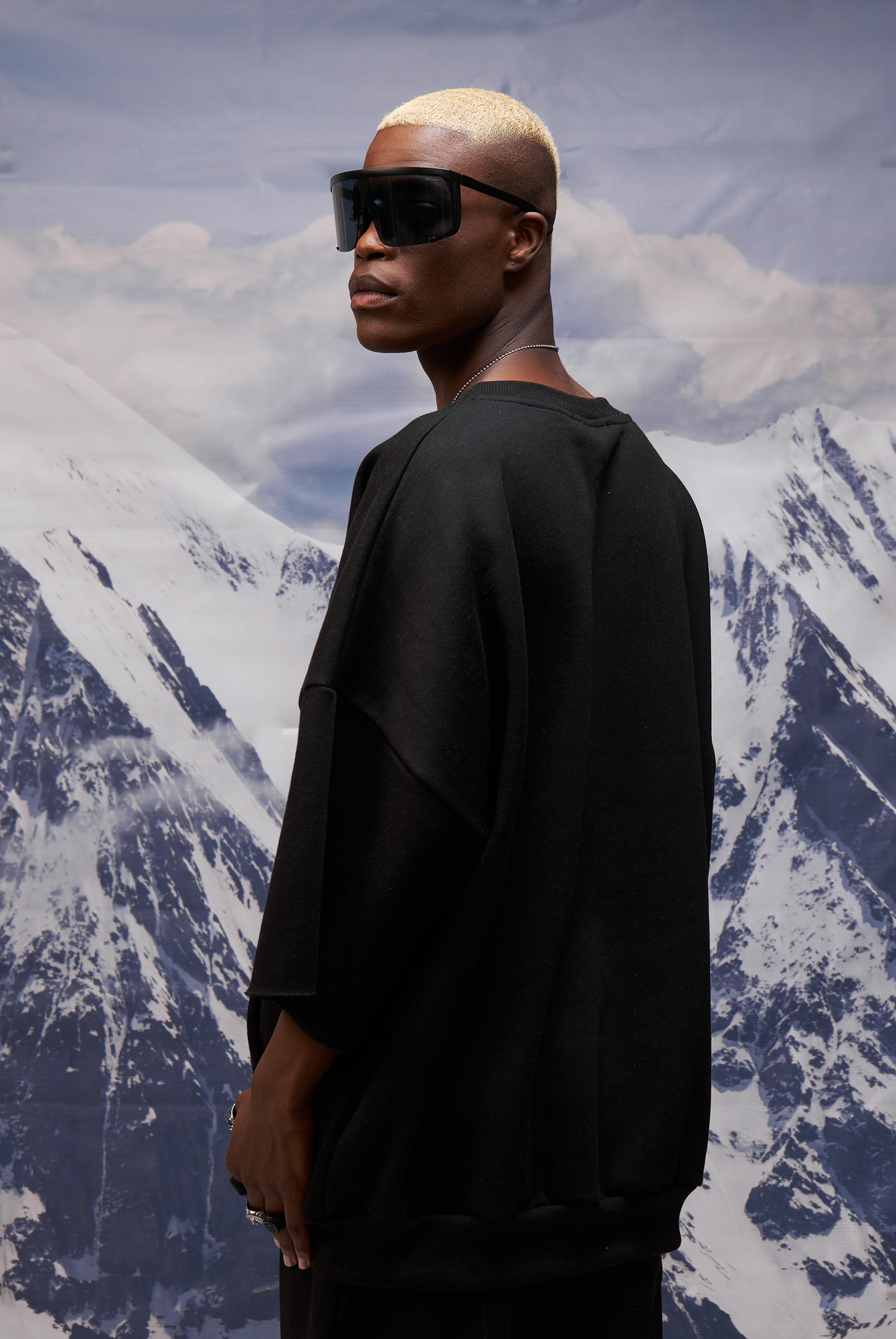 SUDADERA VERNICHTEN BLACK