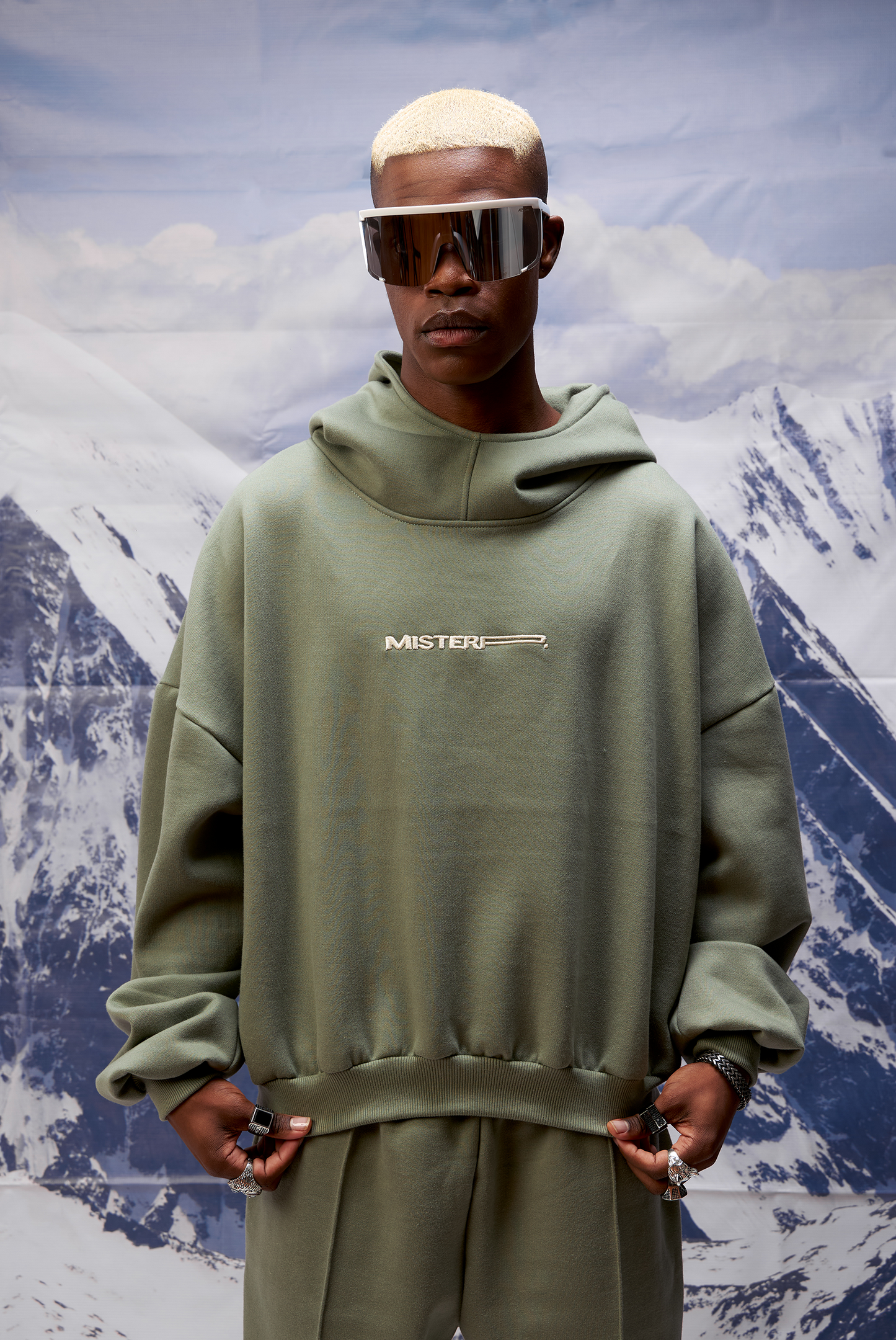 HODDIE ZERO BORDADO GREEN