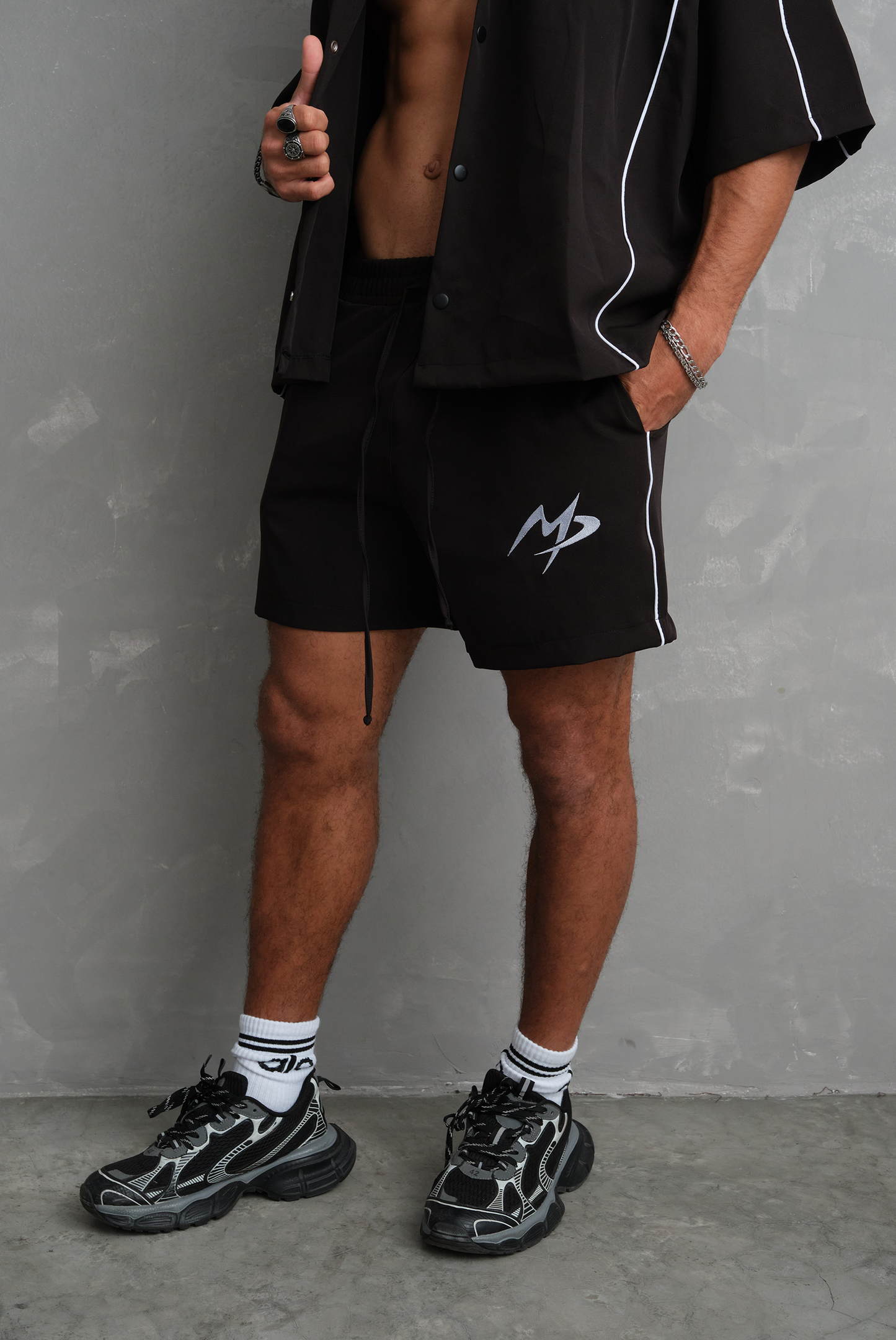 SHORT MP LINEAL BLACK