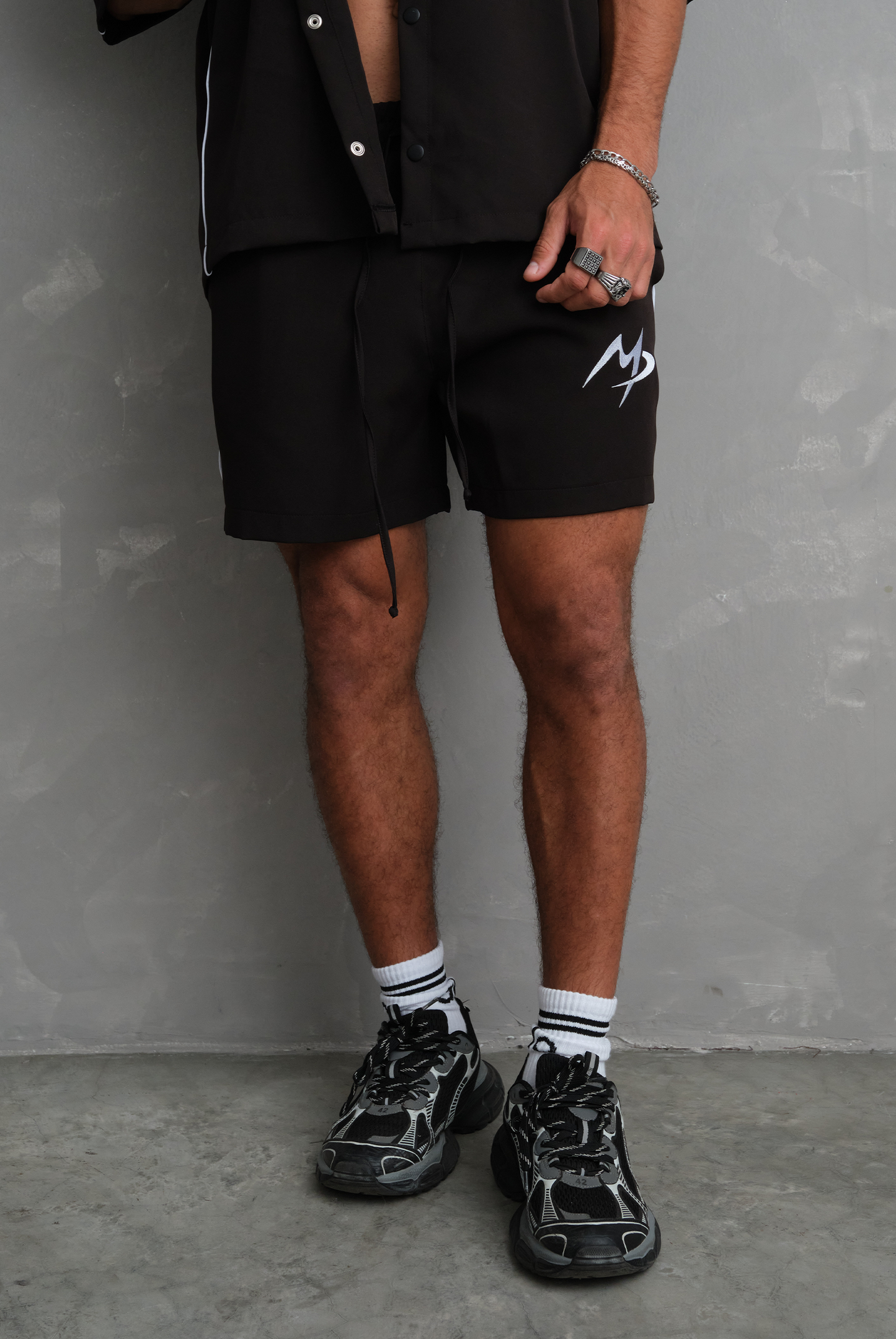 SHORT MP LINEAL BLACK